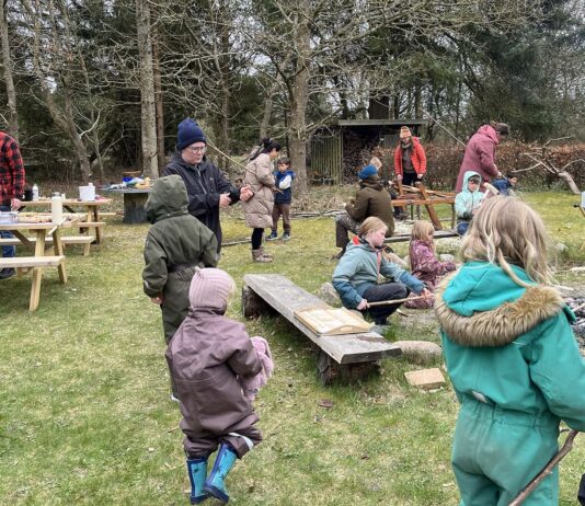Naturklubben går i snitteværstedet! Snitteværksted i Naturklubben i BFN